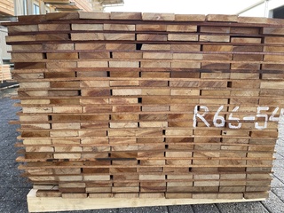 Ca. 207x Basralocus beschoeiingsplanken, 20x100mm, lengte 450cm